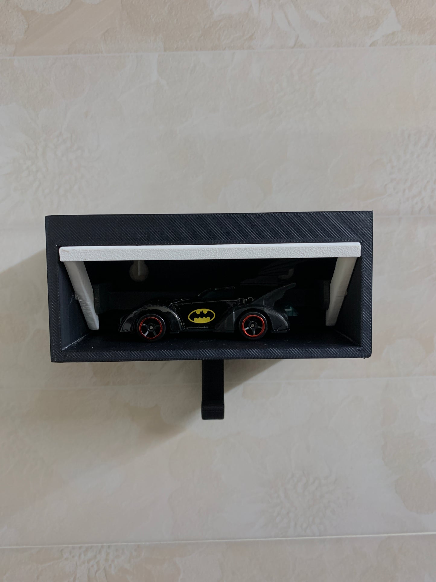 Hotwheels garage key holder