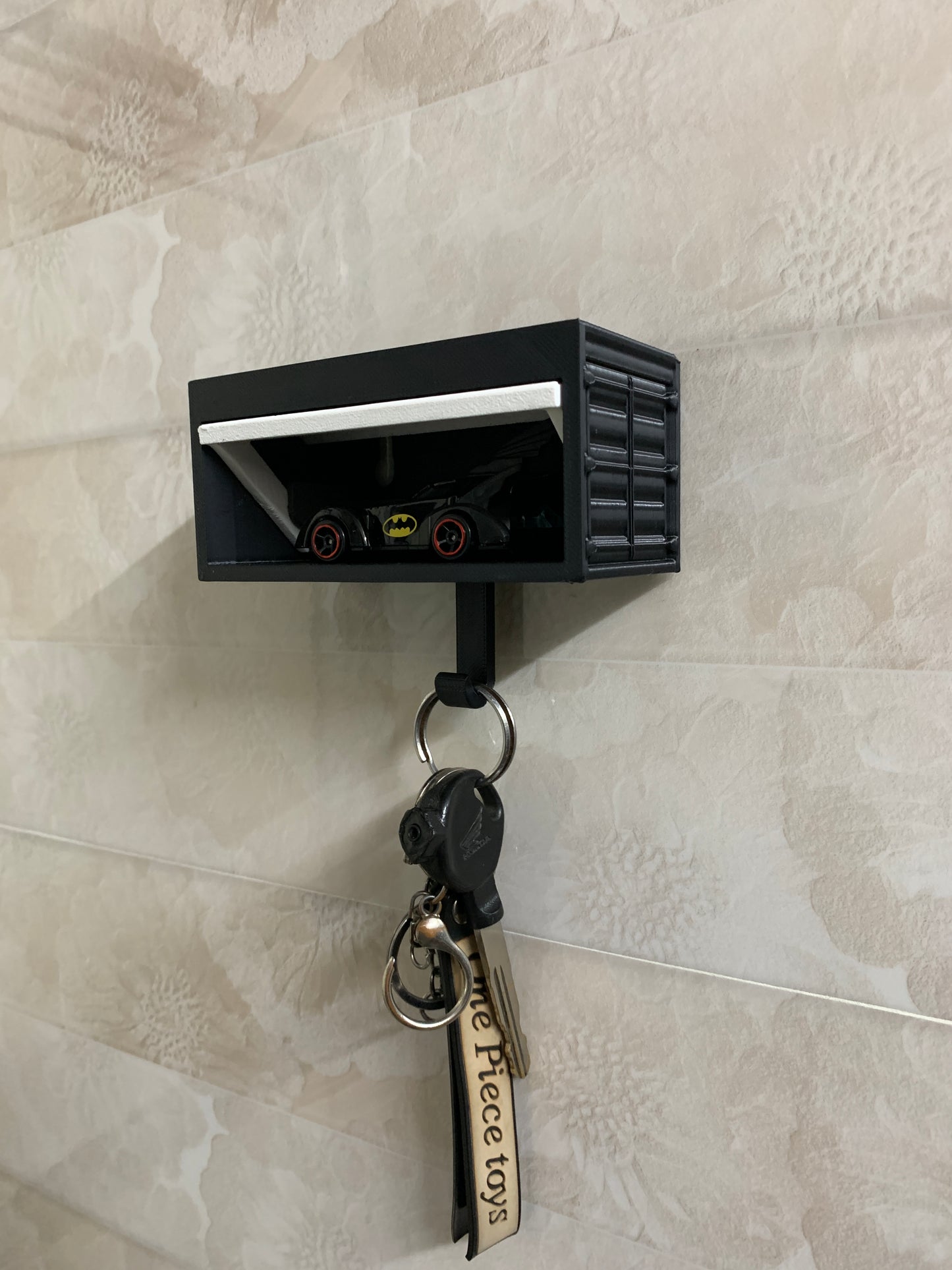 Hotwheels garage key holder