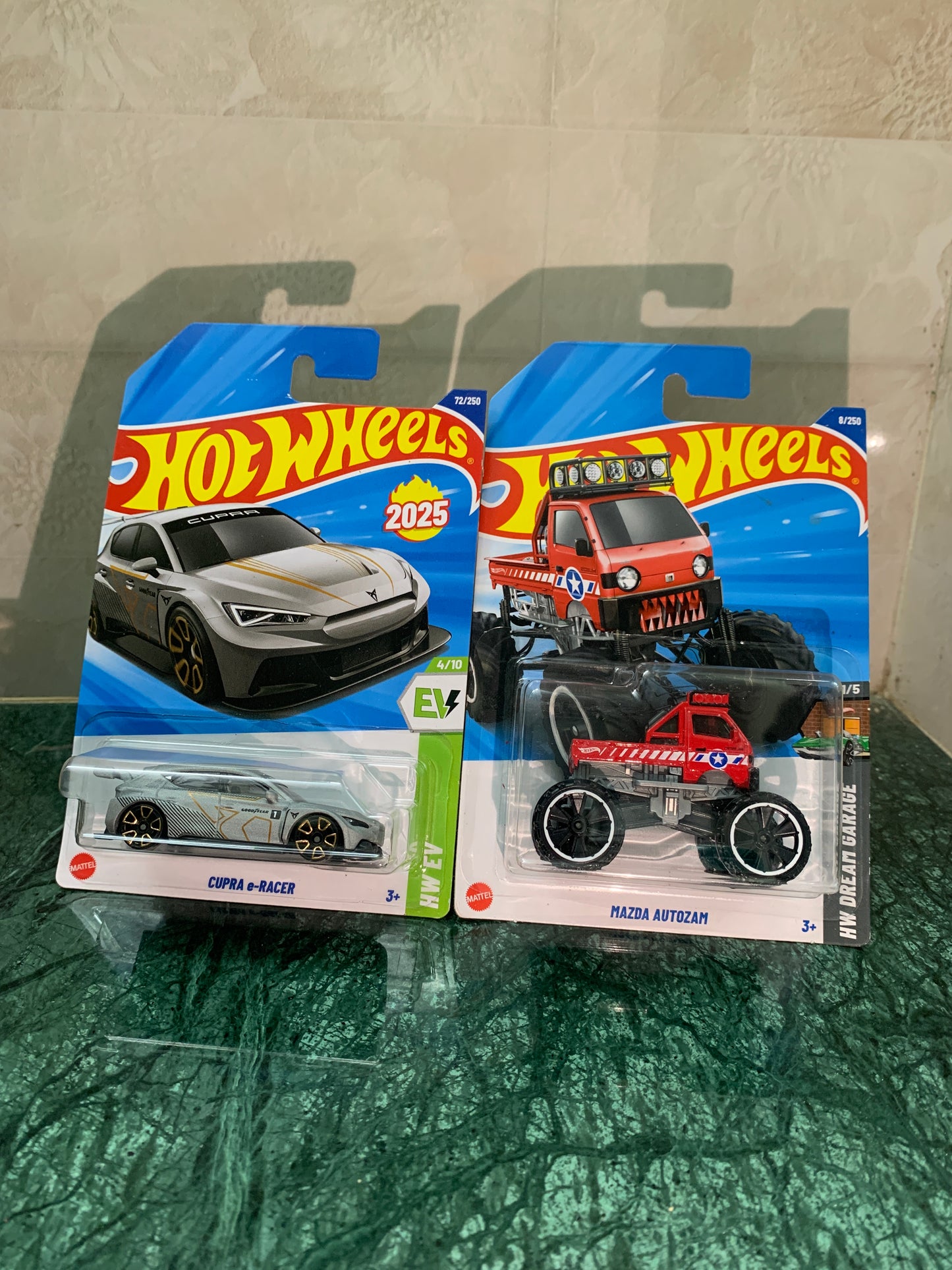 Cupra e-racer & Mazda Autozam Combo