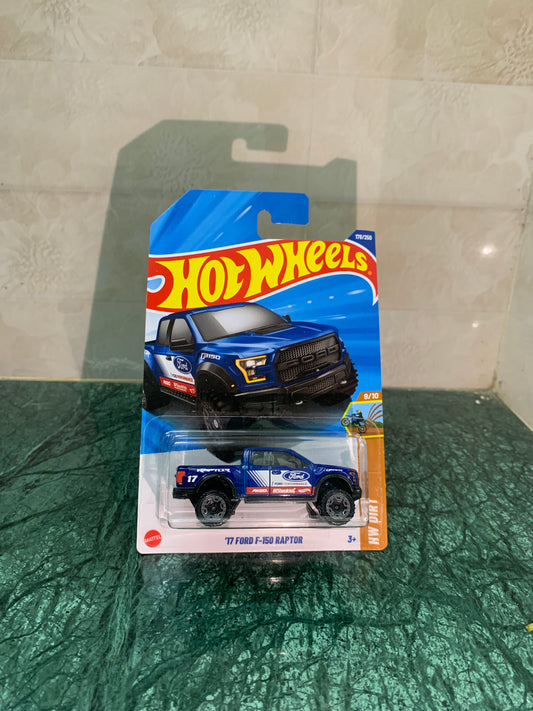 17 Ford F-150 Raptor