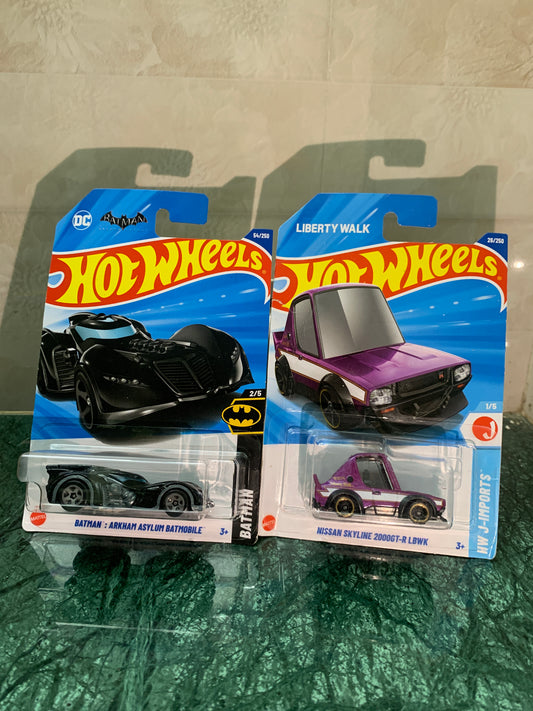 Batman: Arkham Asylum Batmobile & Nissan Skyline(Tooned) Combo