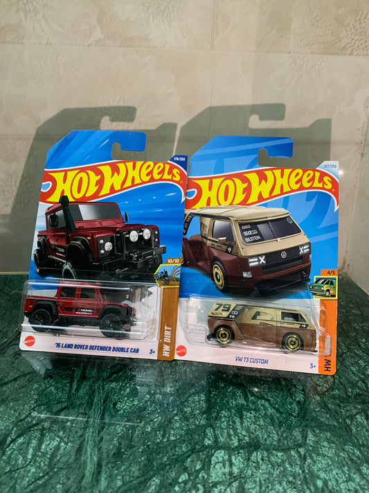 15 Land Rover Defender Double Cab & VW T3 Custom Combo
