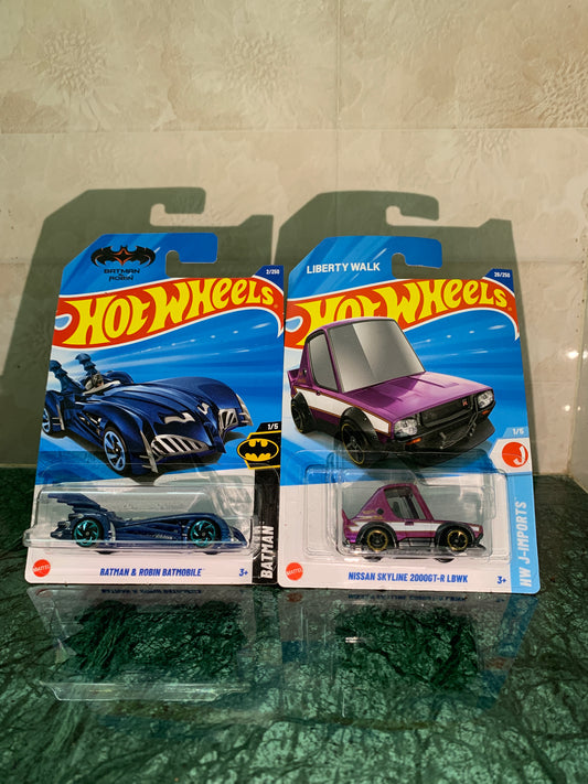 Batman & Robin Batmobile & Nissan Skyline(Tooned) Combo