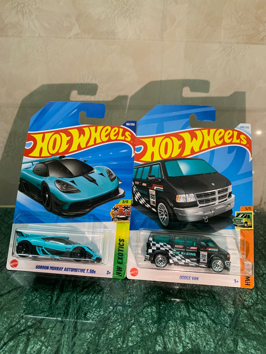 Gordon Murray Automotive T.50s & Dodge Van Combo